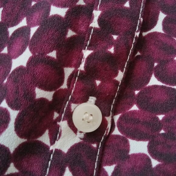 Talbots Burgundy Red Coffee Bean All Over Print Button Down Shirt Women's Medium - Picture 8 of 13